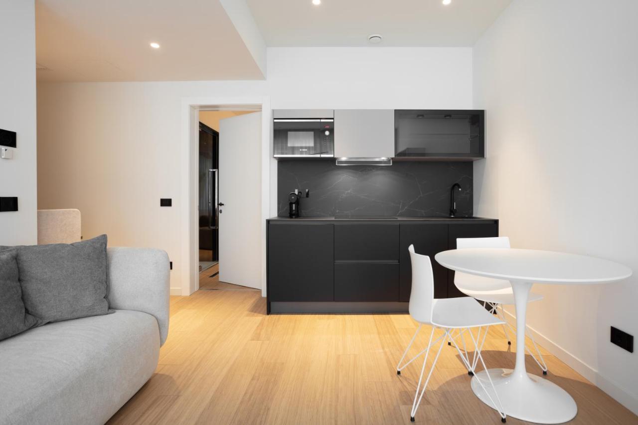Sant'Ambrogio Apartments, Reception H24 米兰 外观 照片